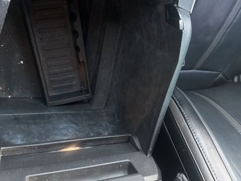 Used 2017 Ford F150 Platinum w/ Equipment Group 701A Luxury image 37