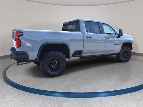 Used 2024 Chevrolet Silverado 2500 ZR2 w/ ZR2 Bison Edition AWD/4WD image 7