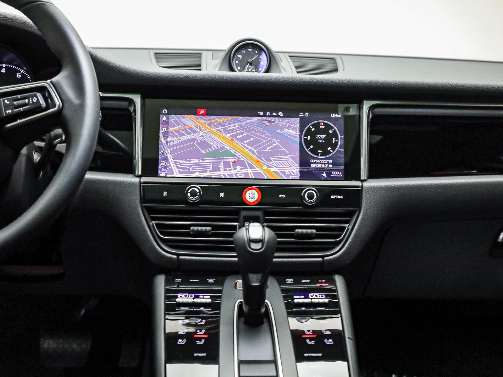 Certified 2026 Porsche Macan AWD/4WD image 14