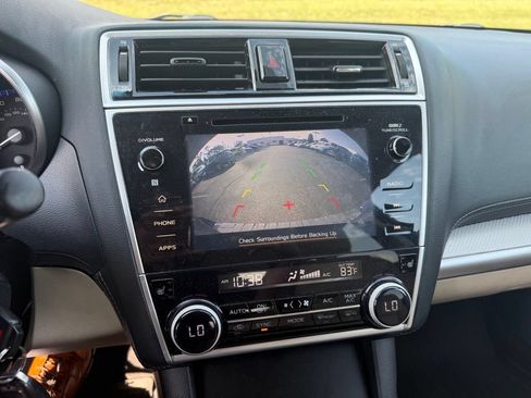 Used 2018 Subaru Outback 2.5i Premium AWD/4WD image 11
