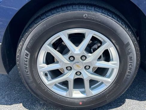 Used 2023 Chevrolet Equinox LT FWD image 6