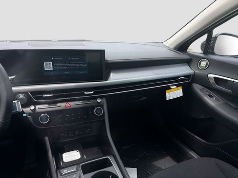 New 2026 Hyundai Sonata SEL FWD image 24