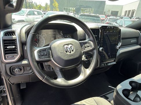 Used 2024 RAM 2500 Big Horn w/ Sport Appearance Package AWD/4WD image 25
