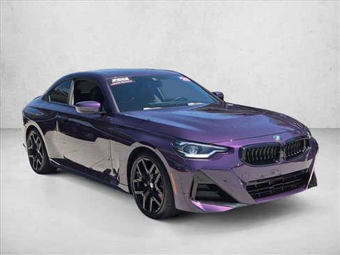 Used 2025 BMW 230i Coupe w/ M Sport Package RWD image 3