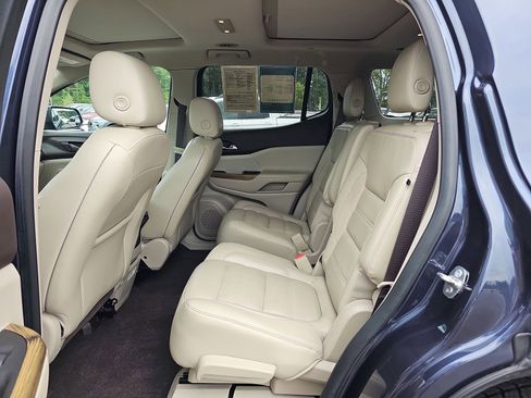 Used 2019 GMC Acadia Denali AWD/4WD image 17