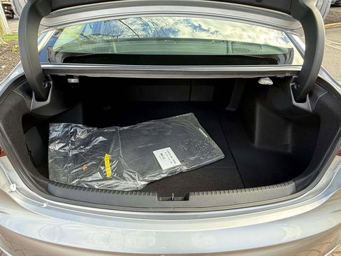 Certified 2025 Acura TLX w/ Technology Package image 8