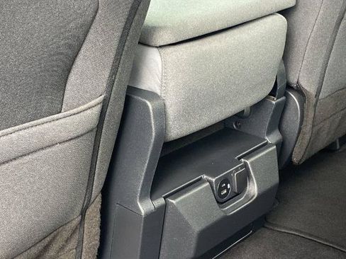 Used 2023 Ford F150 XLT AWD/4WD image 16