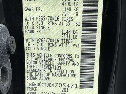 Used 2014 Nissan Frontier SV image 26