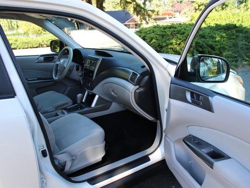 Used 2011 Subaru Forester 2.5X image 13