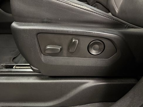 Used 2022 Chevrolet Tahoe LT w/ Luxury Package image 26