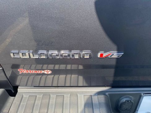 Used 2017 Chevrolet Colorado Z71 AWD/4WD image 14