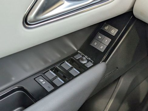 New 2026 Land Rover Range Rover Velar S image 23