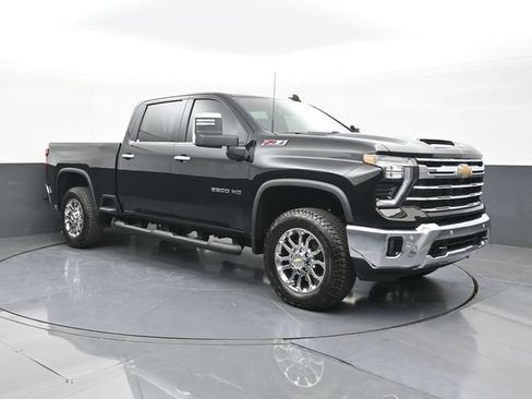 New 2026 Chevrolet Silverado 2500 LTZ w/ LTZ Convenience Package AWD/4WD image 15