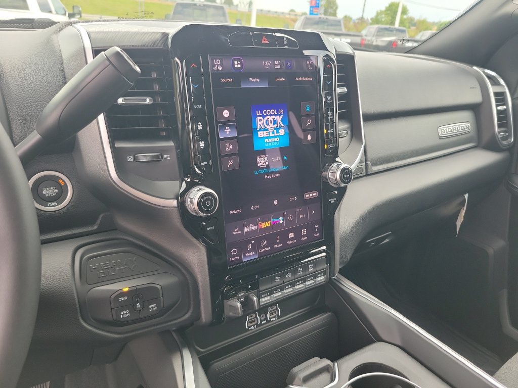 New 2027 RAM 3500 Big Horn AWD/4WD image 18