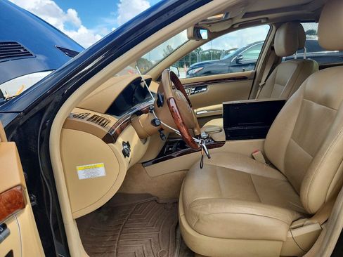 Used 2013 Mercedes-Benz S 550 4MATIC image 6