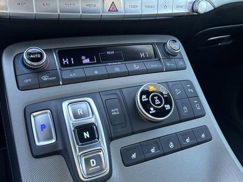 Used 2021 Hyundai Palisade Calligraphy w/ Winter Package image 38