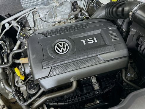 Used 2021 Volkswagen Atlas SE image 34