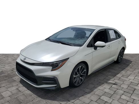 Used 2021 Toyota Corolla SE FWD image 3