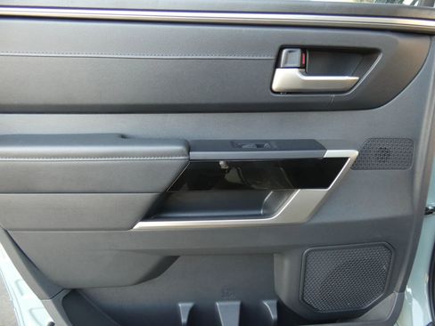 Used 2024 Toyota Tundra Limited image 44