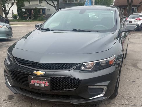 Used 2017 Chevrolet Malibu LT FWD image 5