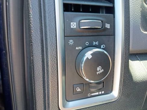 Used 2016 RAM 1500 Lone Star AWD/4WD image 10