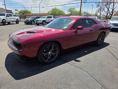 Used 2018 Dodge Challenger SXT Plus RWD image 8