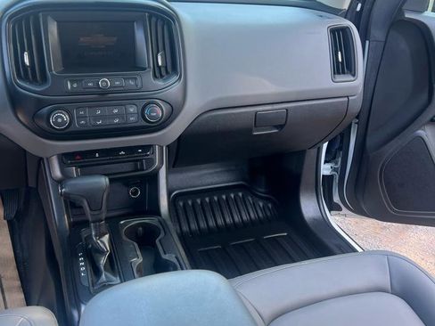 Used 2021 Chevrolet Colorado W/T w/ WT Convenience Package image 12