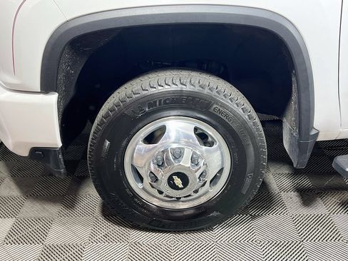 Used 2021 Chevrolet Silverado 3500 High Country AWD/4WD image 28