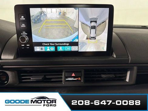 Used 2024 Honda Pilot TrailSport image 16