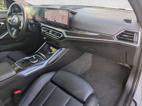 Certified 2023 BMW 330i Sedan w/ M Sport Package image 21