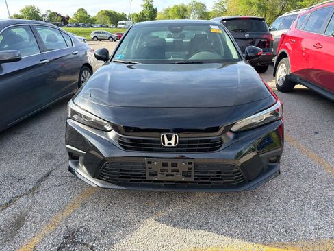 Used 2023 Honda Civic EX image 2