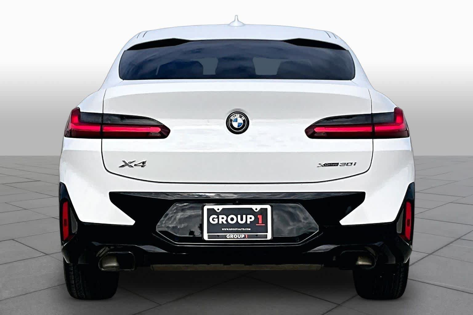 Used 2024 BMW X4 xDrive30i w/ Premium Package AWD/4WD image 4