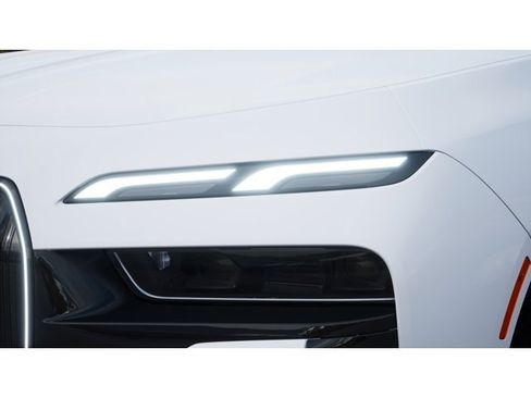 New 2026 BMW 760i xDrive image 6