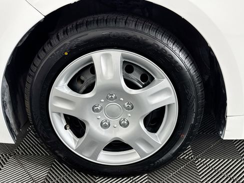 Used 2021 Toyota Corolla LE image 35