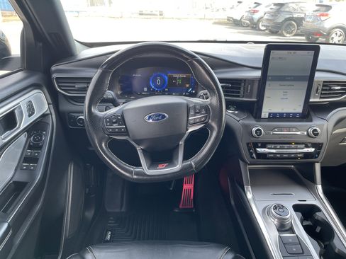 Used 2020 Ford Explorer ST w/ ST Street Pack image 29