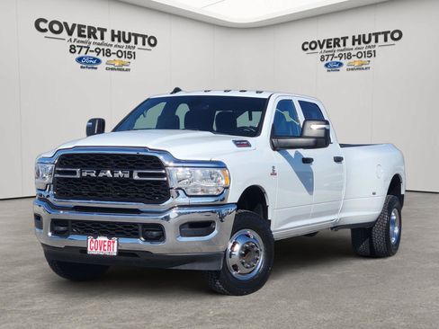 Used 2024 RAM 3500 Tradesman w/ Chrome Appearance Group AWD/4WD image 1