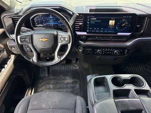 Used 2024 Chevrolet Silverado 2500 LT w/ Convenience Package AWD/4WD image 23