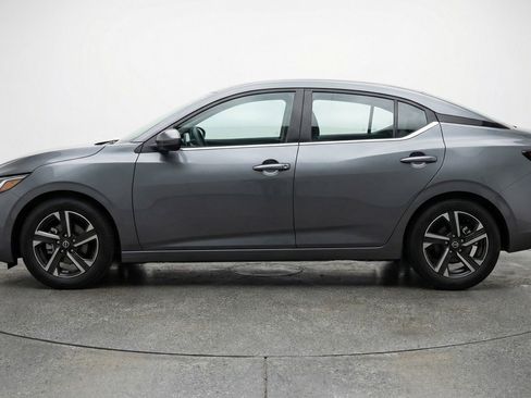 Used 2025 Nissan Sentra SV FWD image 5