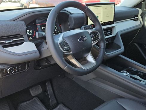 New 2026 Ford Explorer Active w/ Active Comfort Package image 24