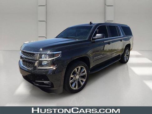 Used 2018 Chevrolet Suburban LT w/ Luxury Package AWD/4WD image 1