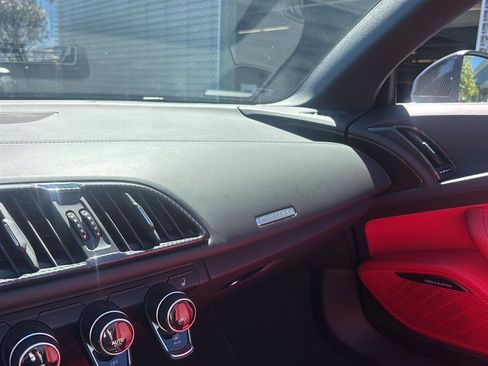 Used 2023 Audi R8 V10 performance image 17