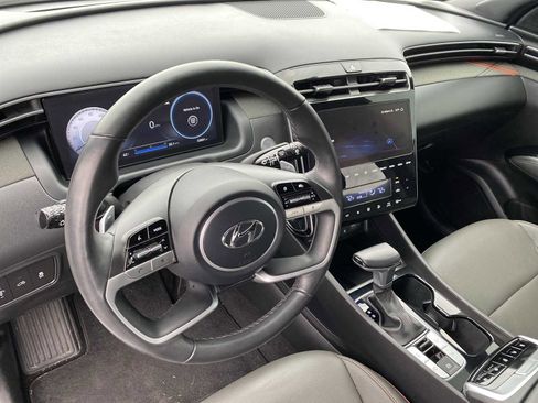 Certified 2023 Hyundai Santa Cruz Limited image 12