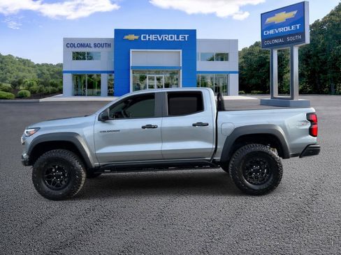 Used 2025 Chevrolet Colorado ZR2 w/ ZR2 Bison Edition image 3