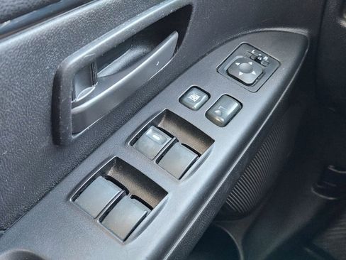 Used 2013 Mitsubishi Outlander Sport ES image 21