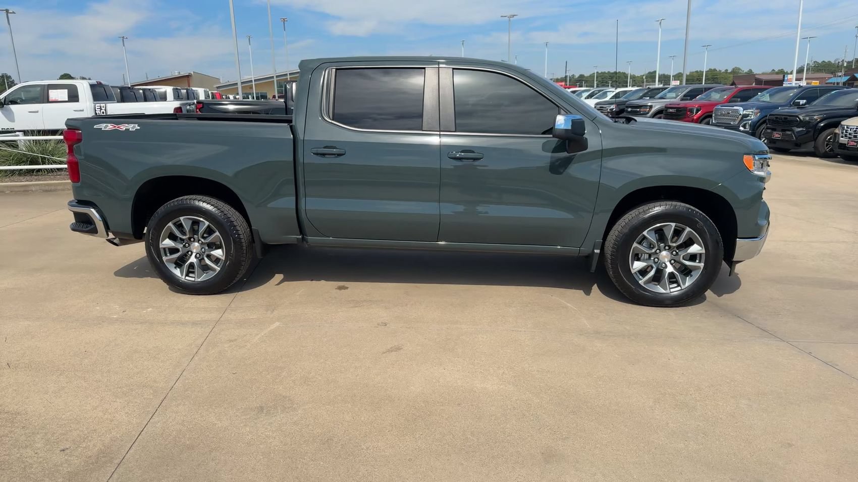 Used 2026 Chevrolet Silverado 1500 LT w/ All Star Edition Plus AWD/4WD image 2