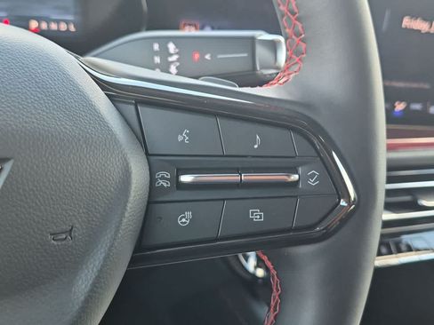 Used 2024 Chevrolet Traverse RS AWD/4WD image 26