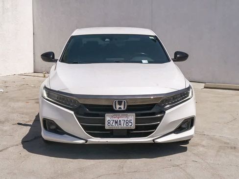 Used 2022 Honda Accord Sport image 2