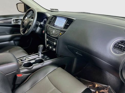 Used 2020 Nissan Pathfinder SL AWD/4WD image 30