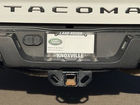 Used 2022 Toyota Tacoma TRD Off-Road image 35