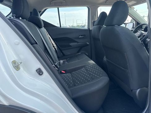 Used 2024 Nissan Kicks SV FWD image 12